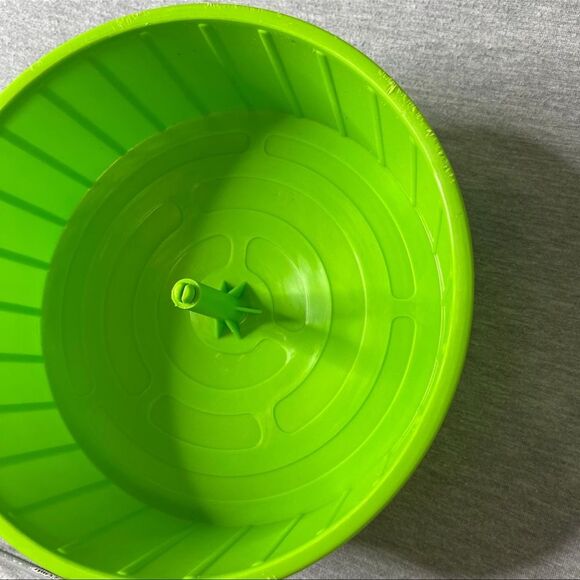 Petco 8.5" Kaytee All Living Things Large Exercise Hamster Wheel - Picture 6 of 8